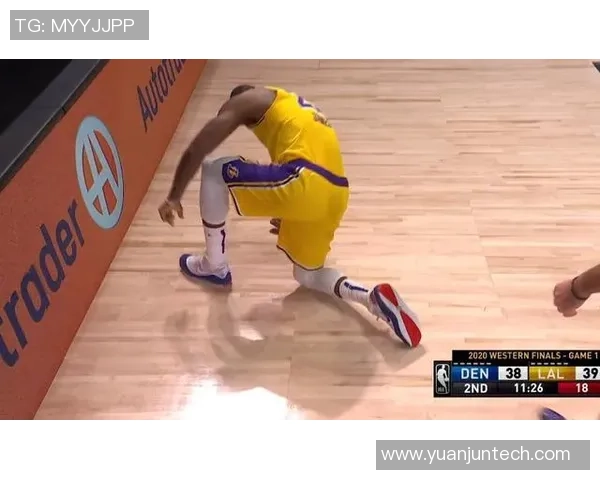 足球球星如何有效预防崴脚伤害的实用方法与训练技巧