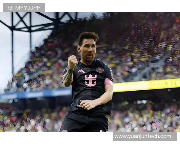 足球金靴得主背后那些传奇球星穿着的神秘鞋款解析 足球金靴得主背后那些传奇球星穿着的神秘鞋款解析